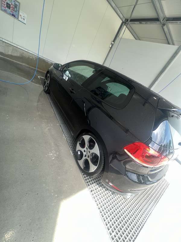 Zwart Gebruikt 2011 VW Golf VI GTI Stationwagen | € 6.500 (Goede deal) - Afbeelding 1/4