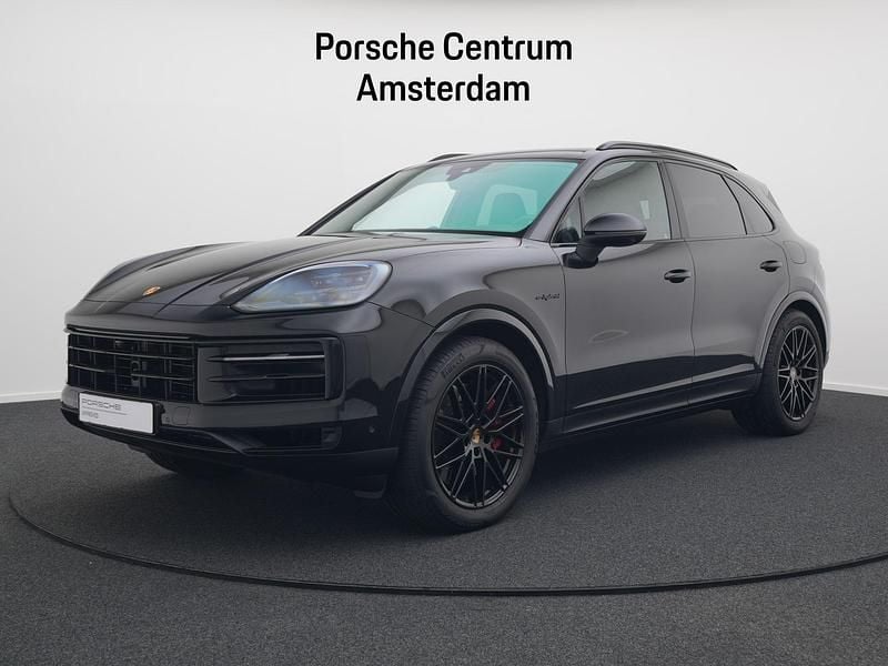 Zwart Occasion 2024 Porsche Cayenne Black Edition SUV | € 119.950 (Super prijs) - Afbeelding 1/4