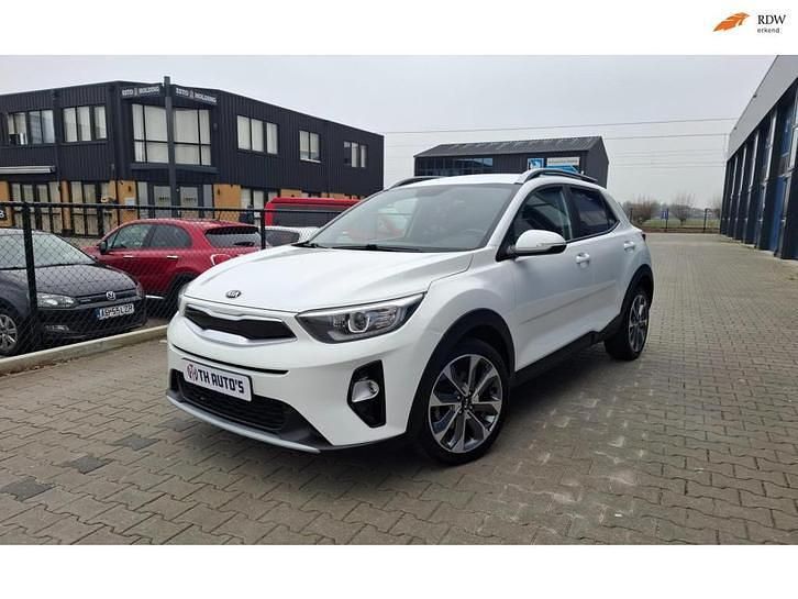 Wit Occasion 2019 Kia Stonic SUV | € 13.850 (Goede deal) - Afbeelding 1/4
