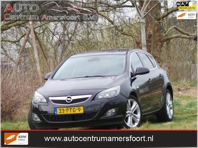 Zwart Occasion 2011 Opel Astra Sport Hatchback | € 3.449 (Eerlijke prijs) - Afbeelding 1/4