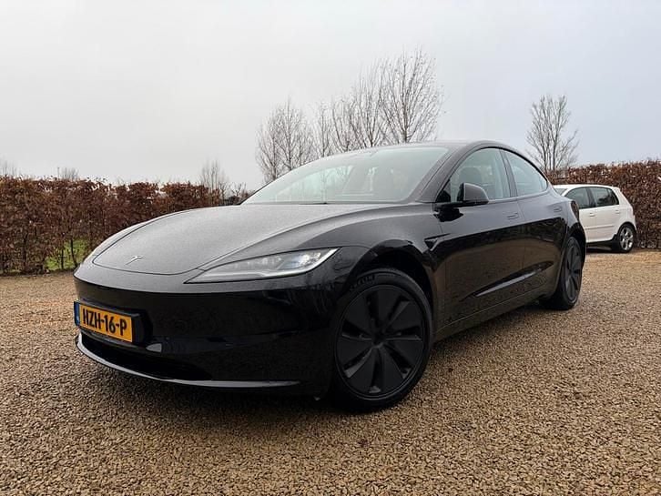 Occasion Tesla Model 3 Long Range RWD 239 kW (325 PK) 2025 Sedan