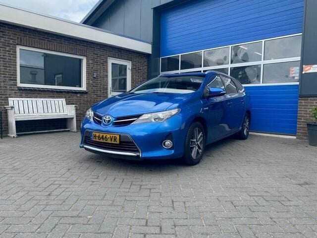 Blauw Gebruikt 2014 Toyota Auris Hatchback | € 8.450 (Goede deal) - Afbeelding 1/4