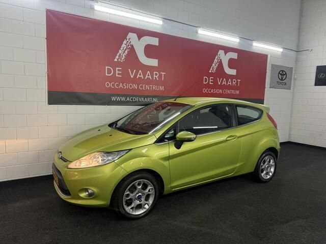 Groen Occasion 2011 Ford Fiesta Titanium Hatchback | € 2.499 (Goede deal) - Afbeelding 1/4