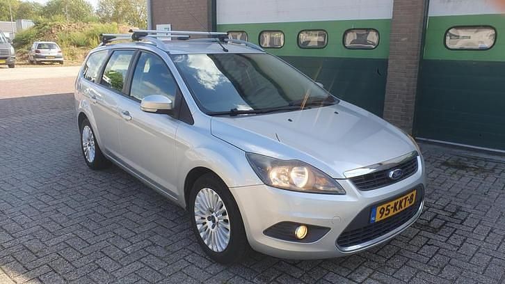 Grijs Occasion 2010 Ford Focus Limited Stationwagen | € 1.850 (Eerlijke prijs) - Afbeelding 1/4