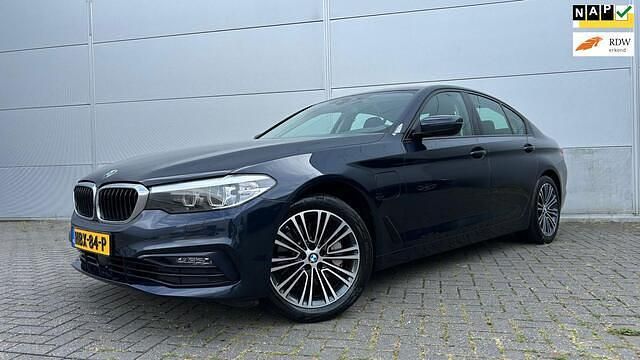 Blauw Gebruikt 2020 BMW 530e iPerformance Sedan | € 29.950 (Super prijs) - Afbeelding 1/4