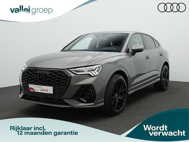 Grijs Gebruikt 2023 Audi Q3 Sportback S-Line SUV | € 44.900 (Iets duurder) - Afbeelding 1/4