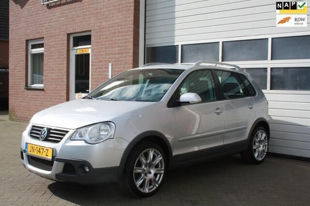 Grijs Gebruikt 2008 VW Polo Cross Hatchback | € 2.975 (Eerlijke prijs) - Afbeelding 1/4