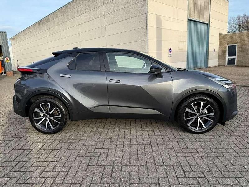 Occasion Toyota C-HR Team 2025 Grijs SUV
