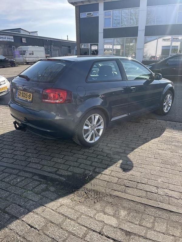 Occasion Audi A3 Sportback Ambition 2012 Grijs Hatchback
