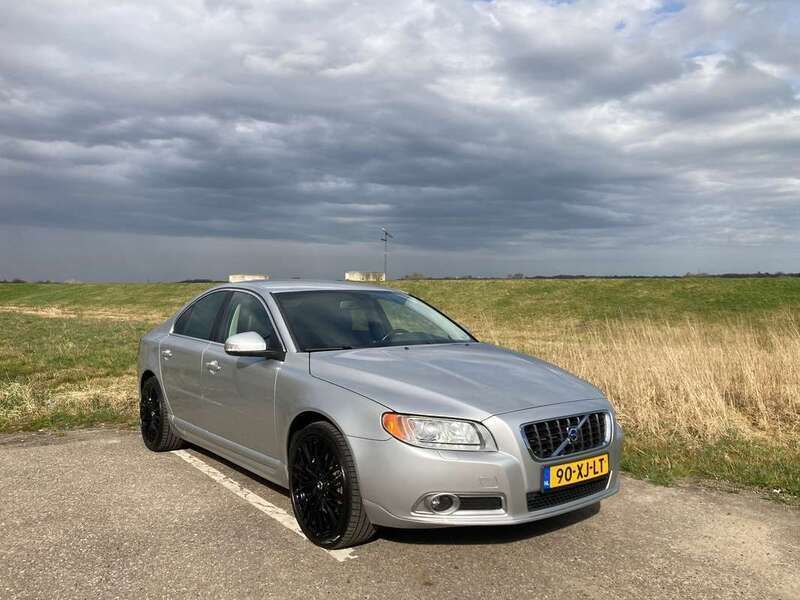 Zilver Gebruikt 2007 Volvo S80 Summum Sedan | € 9.999 (Eerlijke prijs) - Afbeelding 1/4