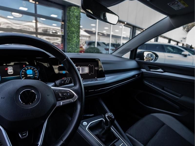 Occasion VW Golf VIII Active 2023 Grijs Stationwagen