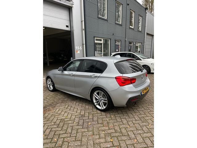 Occasion BMW 118 Executive 136 PK (100 kW) 2017 Grijs Hatchback