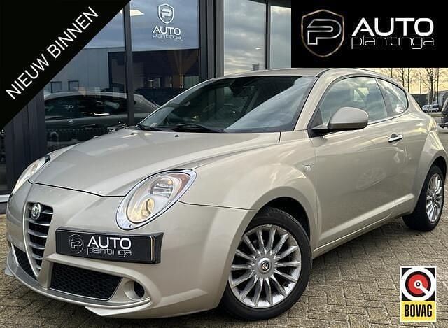 Wit Gebruikt 2010 Alfa Romeo MiTo Distinctive Hatchback | € 2.945 (Goede deal) - Afbeelding 1/4