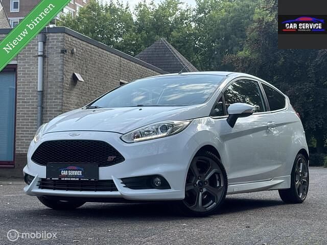 Wit Gebruikt 2014 Ford Fiesta ST Hatchback | € 12.999 (Iets duurder) - Afbeelding 1/4