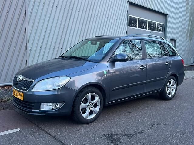 Grijs Gebruikt 2011 Skoda Fabia GreenLine Stationwagen | € 1.990 (Eerlijke prijs) - Afbeelding 1/4