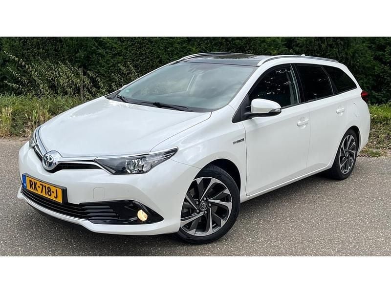 Wit Gebruikt 2016 Toyota Auris Stationwagen | € 15.950 (Eerlijke prijs) - Afbeelding 1/4