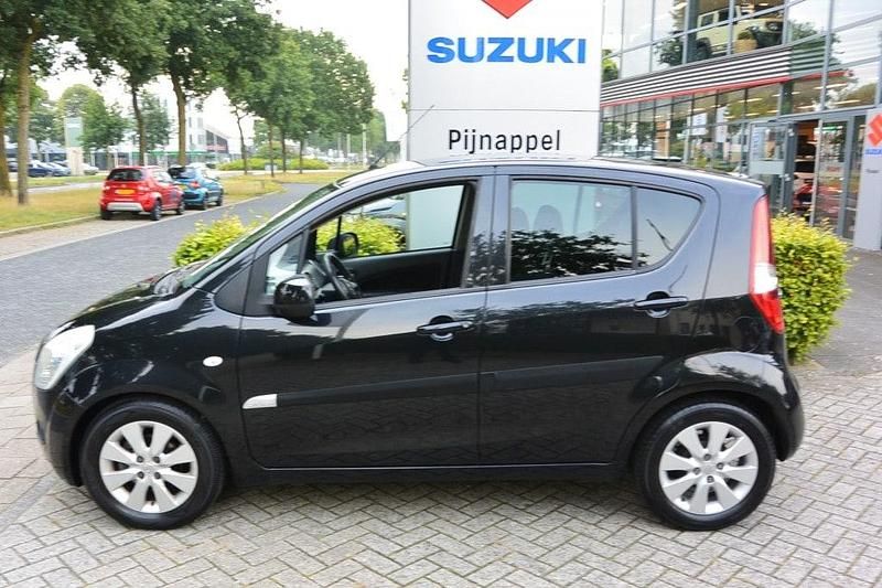 Occasion Suzuki Splash Exclusive 86 PK (63 kW) 2010 Zwart, metallic lak Hatchback