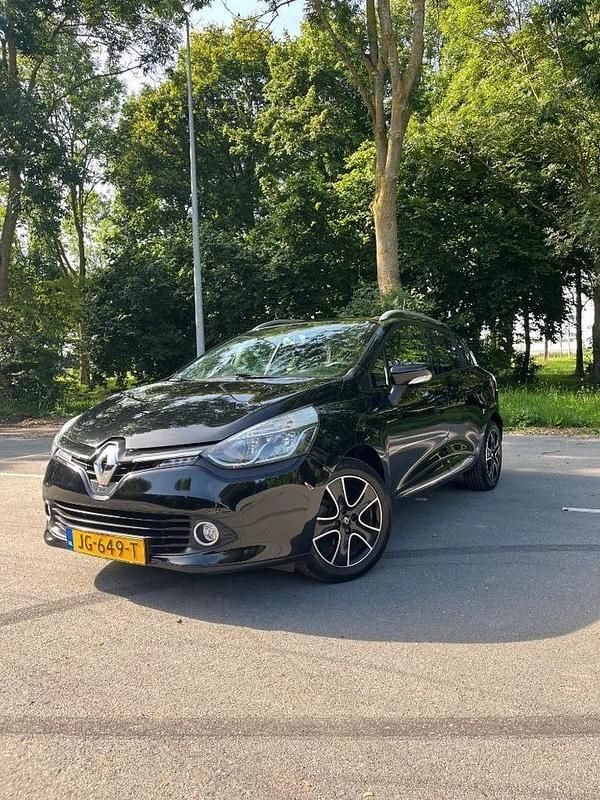 Gebruikt 2016 Renault Clio IV Stationwagen | € 8.750 (Iets duurder) - Afbeelding 1/4