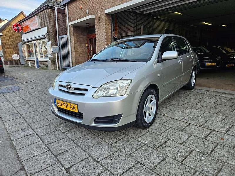 Occasion Toyota Corolla Terra 110 PK (80 kW) 2004 Grijs Hatchback