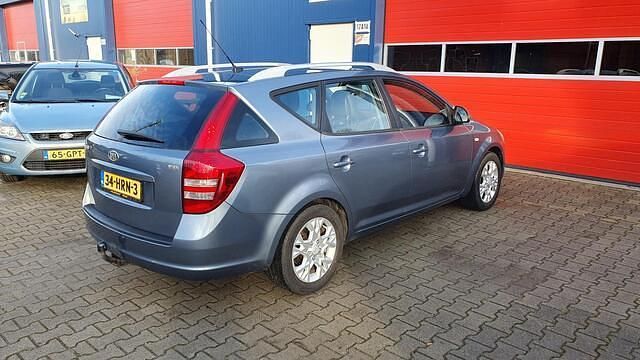Occasion Kia Ceed 127 PK (93 kW) 2009 Blauw (metallic) Hatchback