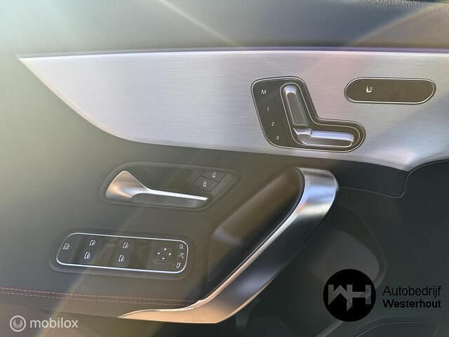 Occasion Mercedes A220 AMG line 190 PK (139 kW) 2019 Zwart Hatchback