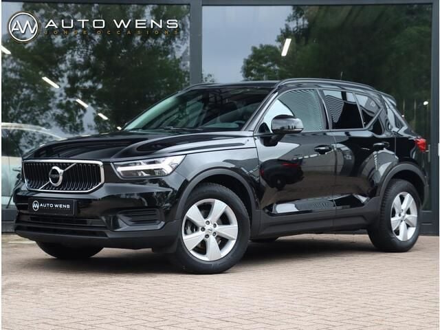Zwart Gebruikt 2020 Volvo XC40 Momentum SUV | € 23.900 (Super prijs) - Afbeelding 1/4