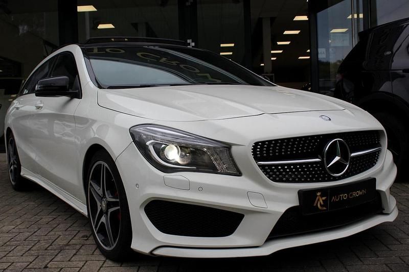 Wit Gebruikt 2015 Mercedes CLA200 Shooting Brake AMG Stationwagen | € 13.999 - Afbeelding 1/4