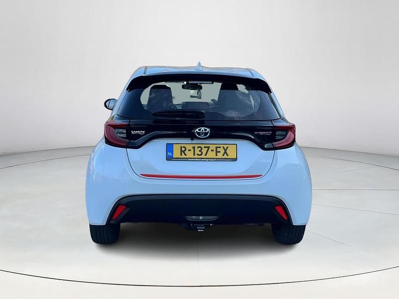 Occasion Toyota Yaris Hybrid 116 PK (85 kW) 2022 Wit Hatchback