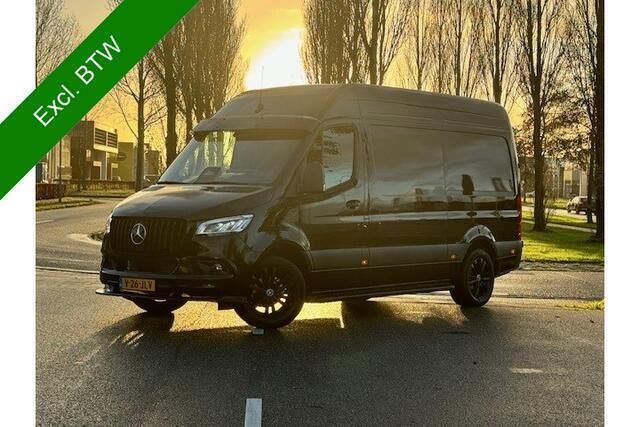 Zwart Gebruikt 2024 Mercedes Sprinter Van | € 61.950 - Afbeelding 1/4