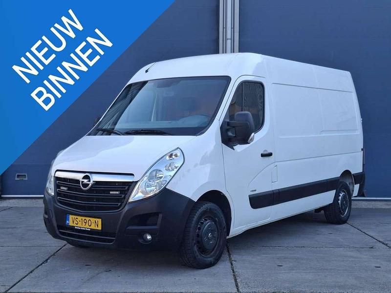 Bestelauto Gebruikt 2015 Opel Movano Van | € 8.750 (Goede deal) - Afbeelding 1/4