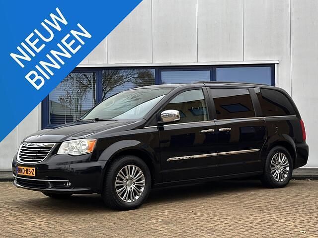 Zwart Gebruikt 2014 Chrysler Town & Country MPV | € 21.950 - Afbeelding 1/4