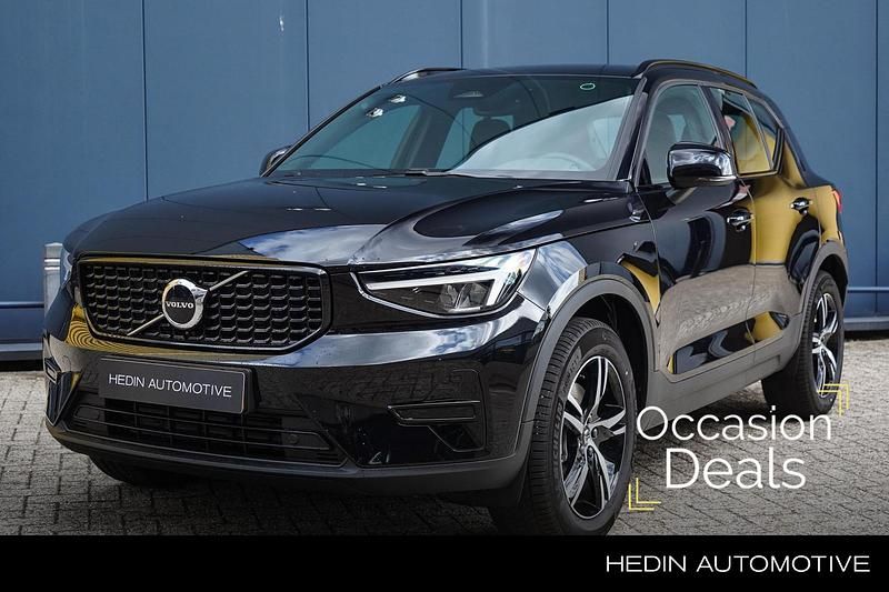 Zwart Occasion 2025 Volvo XC40 Plus SUV | € 47.995 (Duur) - Afbeelding 1/4
