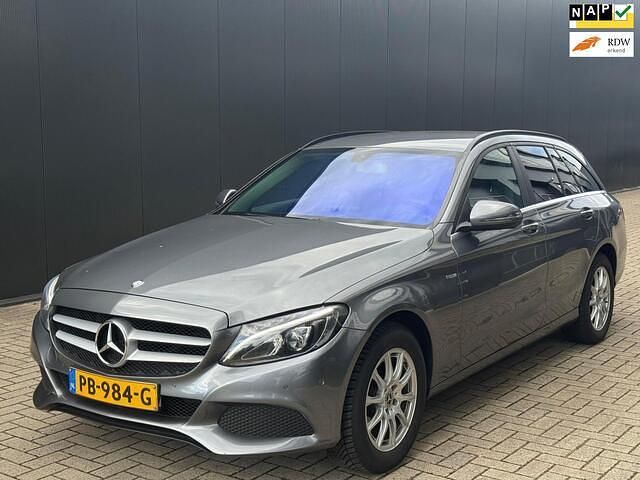 Grijs Gebruikt 2017 Mercedes C160 Premium Coupé | € 11.950 (Iets duurder) - Afbeelding 1/4