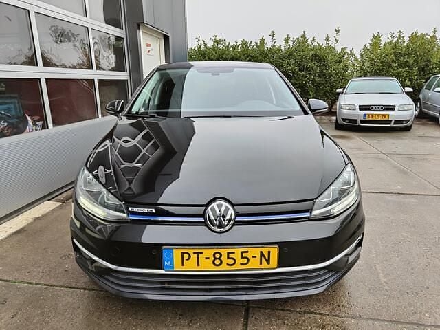 Occasion VW Golf VII Highline 131 PK (96 kW) 2017 Zwart Hatchback