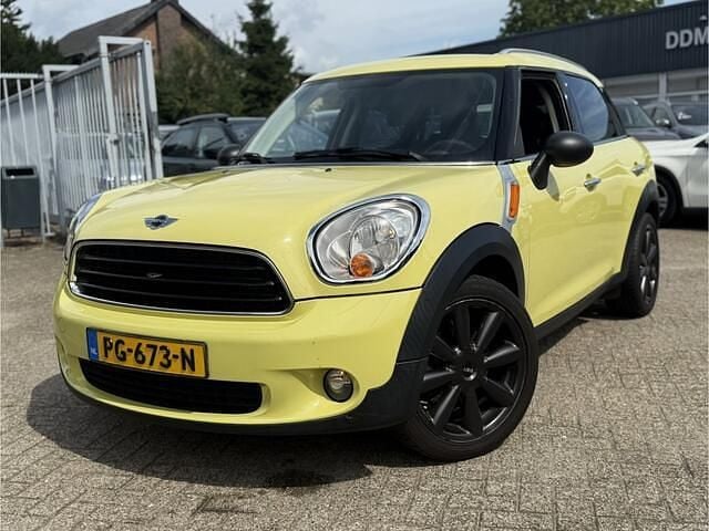 Occasion Mini One Countryman Business 90 PK (66 kW) 2012 Geel SUV