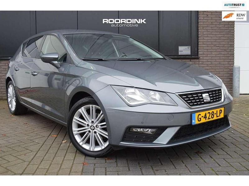 Grijs Gebruikt 2017 Seat Leon Stationwagen | € 13.500 (Goede deal) - Afbeelding 1/3