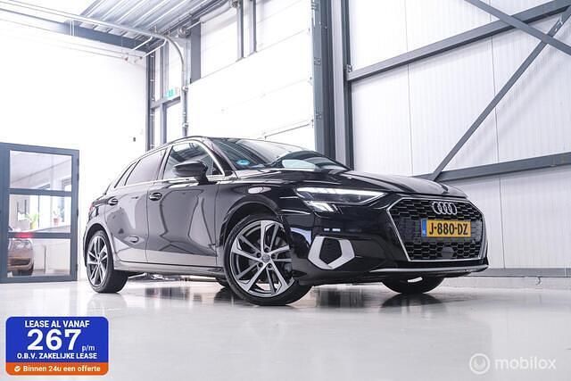 Zwart Occasion 2020 Audi A3 Sportback Business Hatchback | € 18.990 (Eerlijke prijs) - Afbeelding 1/4