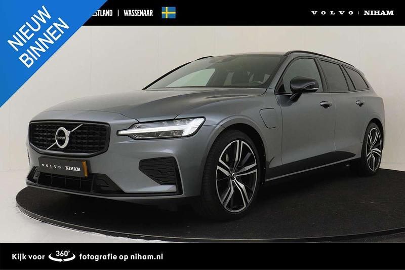 Grijs Occasion 2020 Volvo V60 R-Design Stationwagen | € 30.890 (Eerlijke prijs) - Afbeelding 1/4