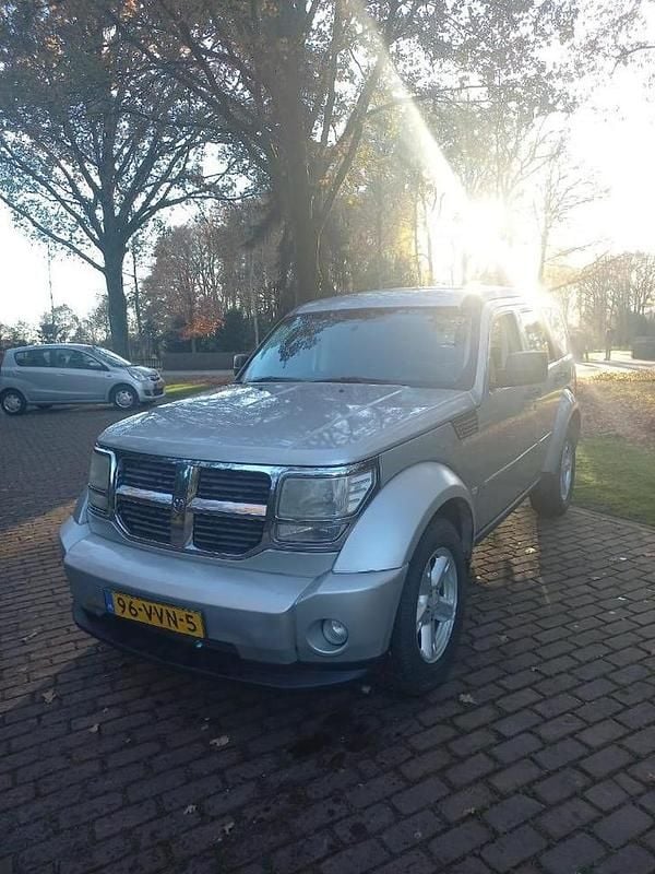 Gebruikt 2008 Dodge Nitro SXT SUV | € 5.750 - Afbeelding 1/4