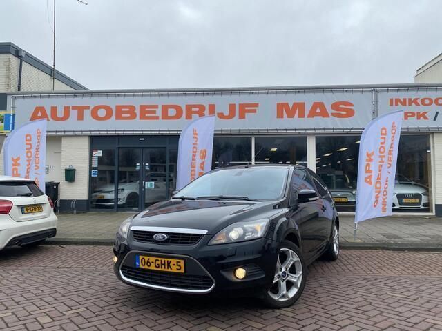 Zwart Gebruikt 2008 Ford Focus Titanium Hatchback | € 2.250 (Iets duurder) - Afbeelding 1/4