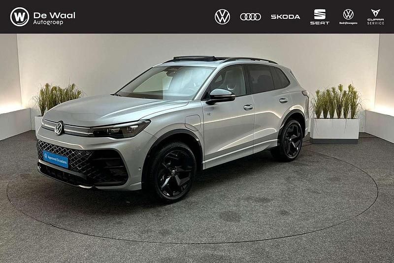 Zilver Nieuw 2025 VW Tiguan R-line Edition SUV | € 56.900 (Goede deal) - Afbeelding 1/3