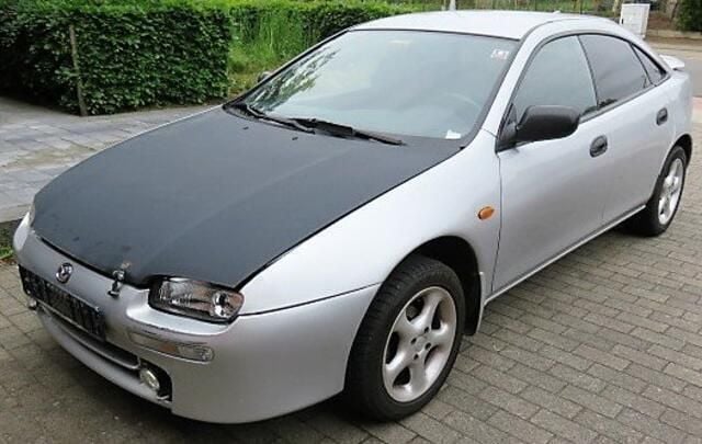 Occasion Mazda 3 1999 Zilver Sedan