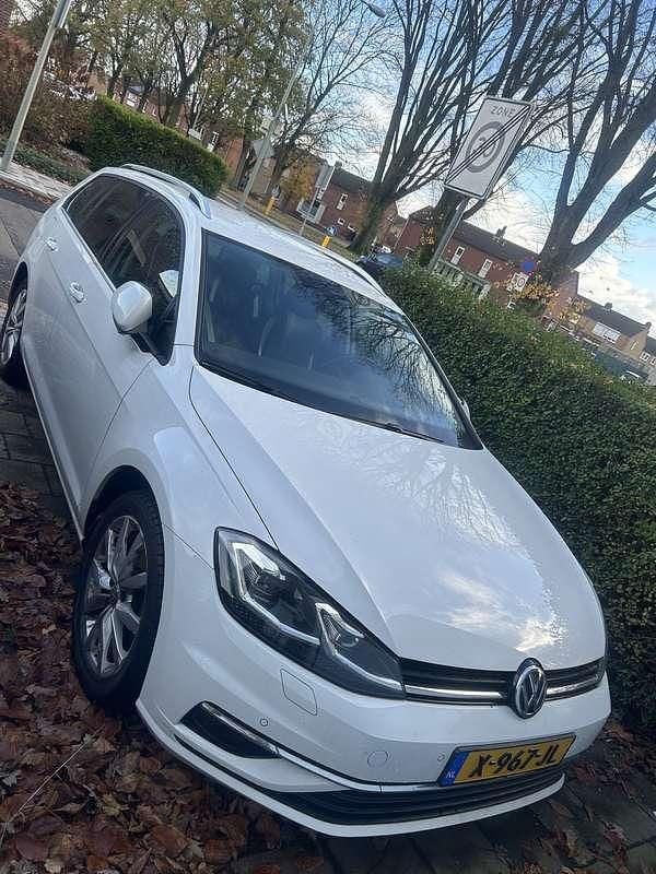 Wit Gebruikt 2020 VW Golf VII R Stationwagen | € 18.500 (Super prijs) - Afbeelding 1/4