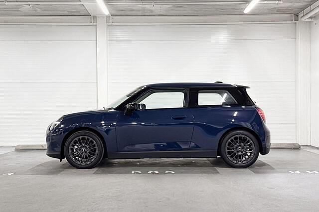 Nieuw Mini Cooper SE Essential 160 kW (218 PK) 2025 Indigo sunset blue Hatchback