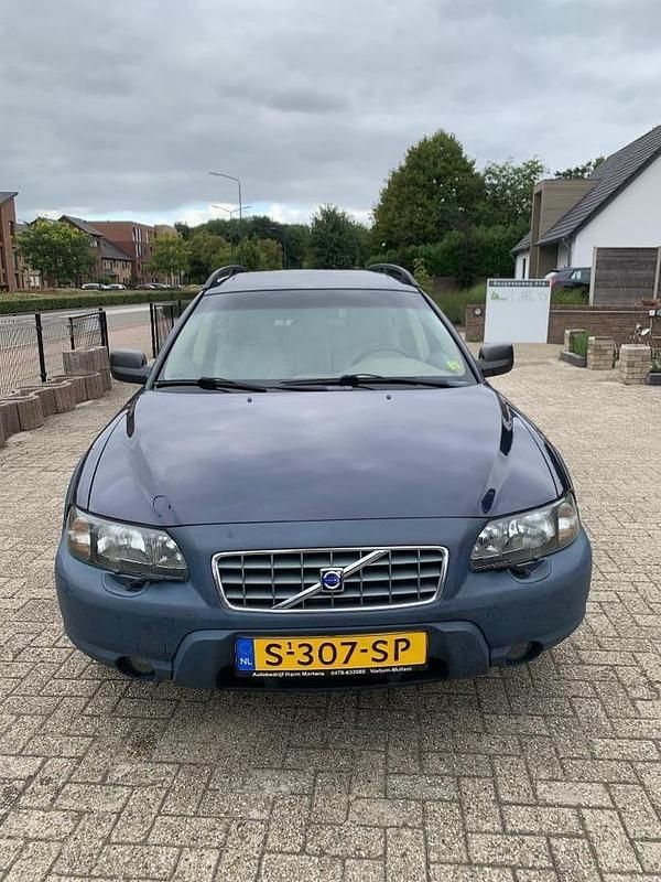 Gebruikt 2004 Volvo XC70 | € 11.900 - Afbeelding 1/4