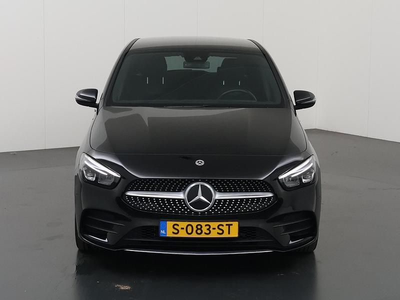 Occasion Mercedes B250e AMG line 218 PK (160 kW) 2023 Zwart MPV