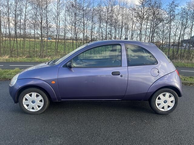 Occasion Ford Ka Futura 60 PK (44 kW) 2006 Paars Hatchback