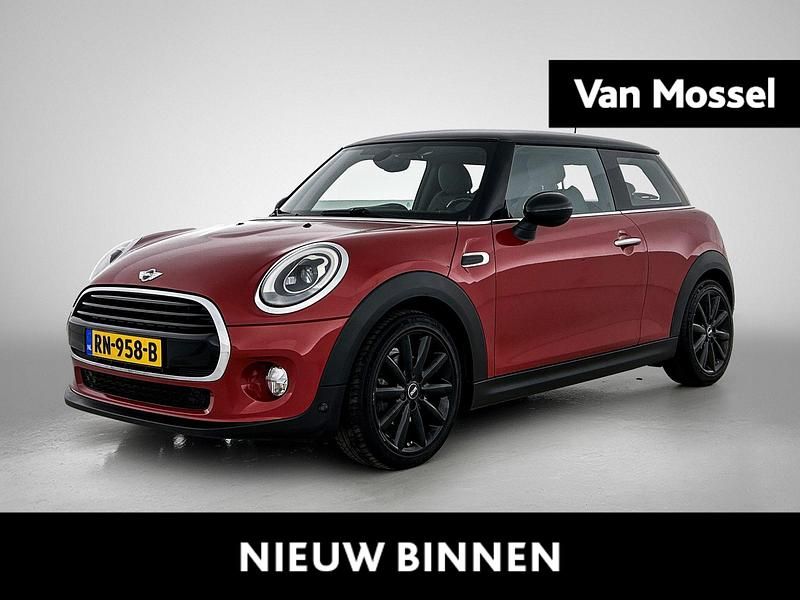 Occasion Mini Cooper Business 136 PK (100 kW) 2018 Rood Hatchback