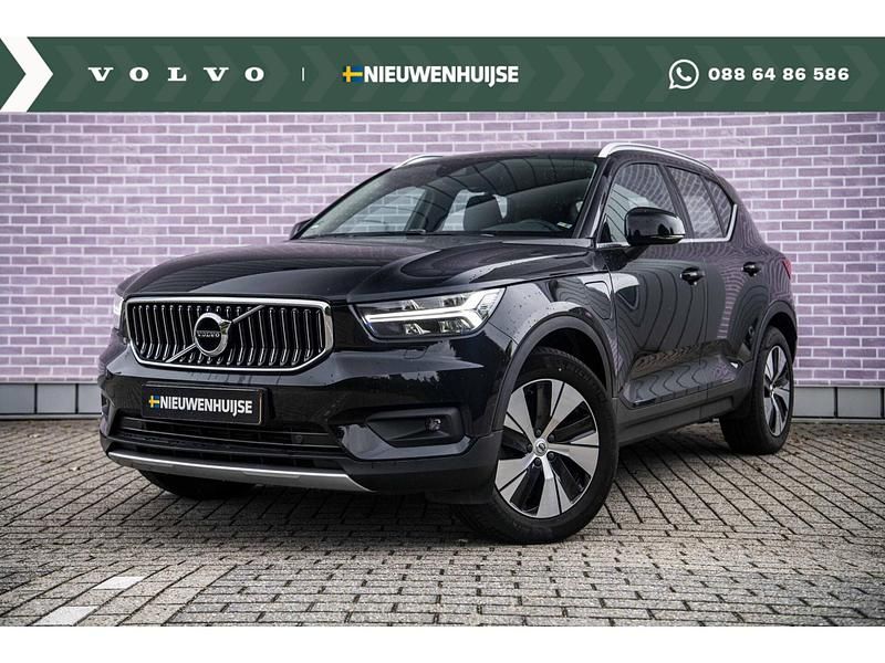 Zwart Gebruikt 2022 Volvo XC40 Inscription SUV | € 30.899 (Super prijs) - Afbeelding 1/4
