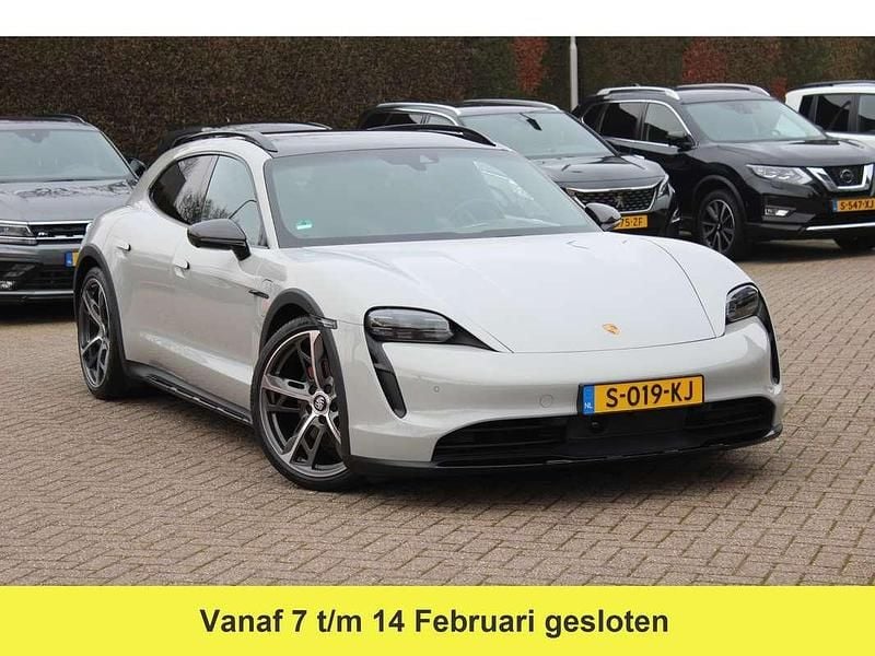 Grijs Occasion 2023 Porsche Taycan Cross Turismo SUV | € 71.950 - Afbeelding 1/4